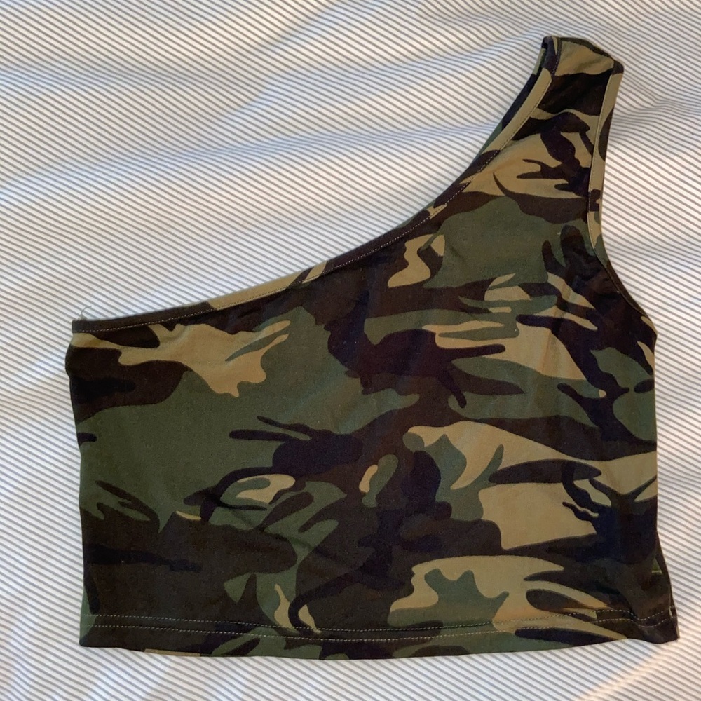 Camo One armed crop top